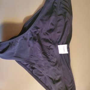 Black Xhilaration bikini bottom with rouching